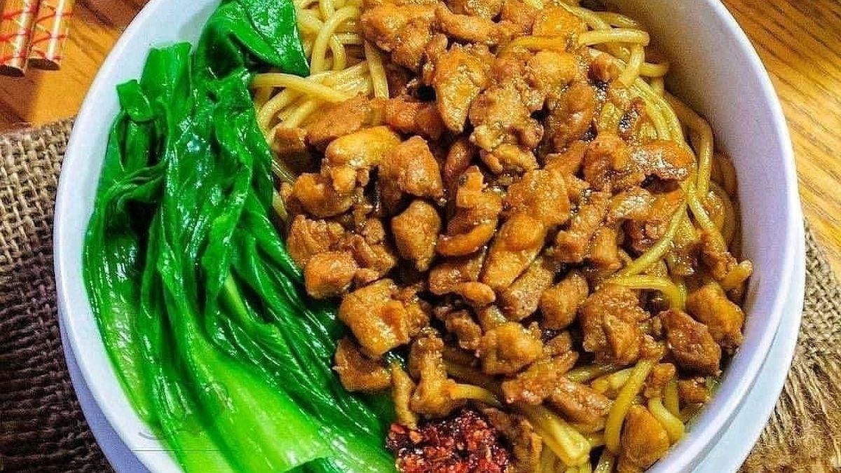 Mie Ayam Miswan: Jadi Rujukan Kuliner Cilacap yang Tak Pernah Menyesal